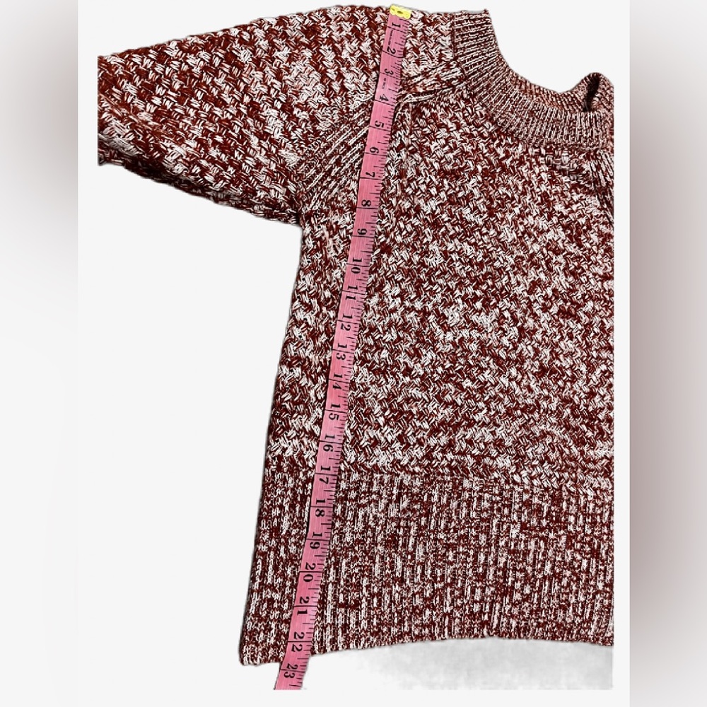 Beautiful sweater - Picture 3 of 5